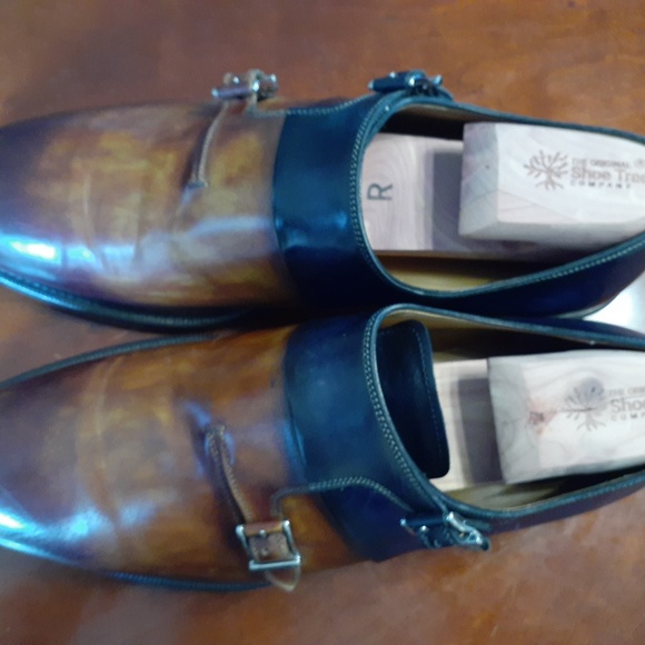 MAGNANNI CUERO TWO TONE